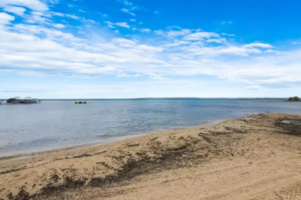 Williamsburg, MI 49690,5585 Creeks Crossing