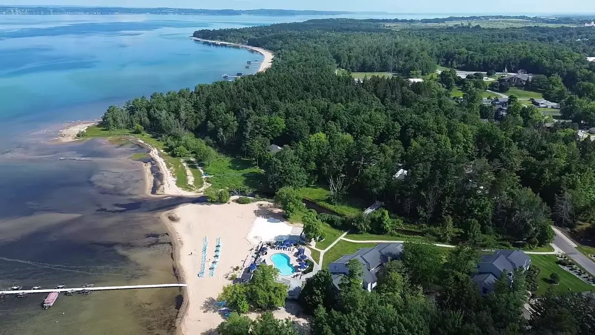 Williamsburg, MI 49690,5585 Creeks Crossing