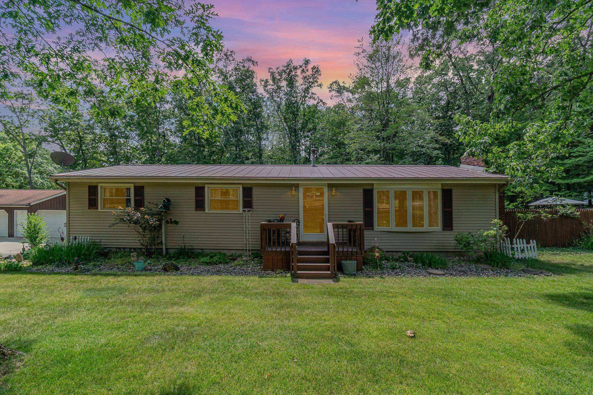 4141 Mockingbird Circle, Farwell, MI 48622