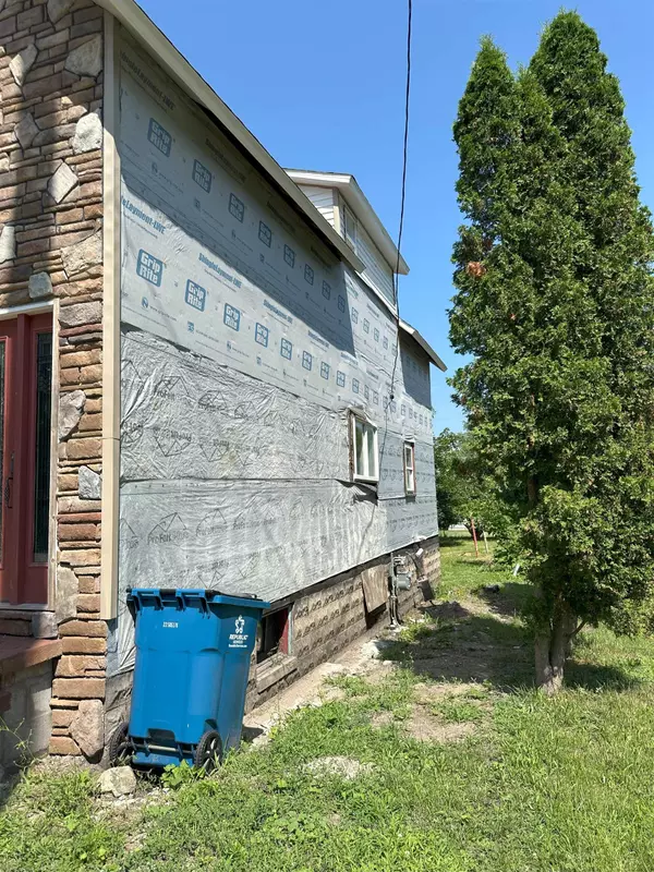 Manistee, MI 49660,519 Davis Street