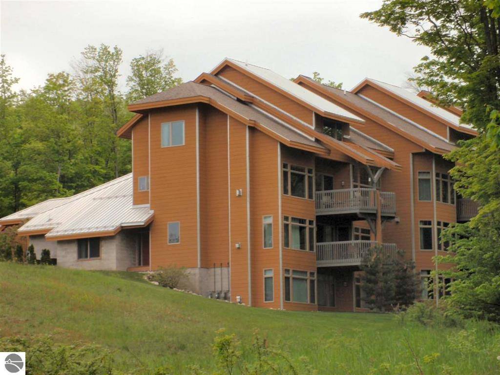 2280 Troon South, Bellaire, MI 49615