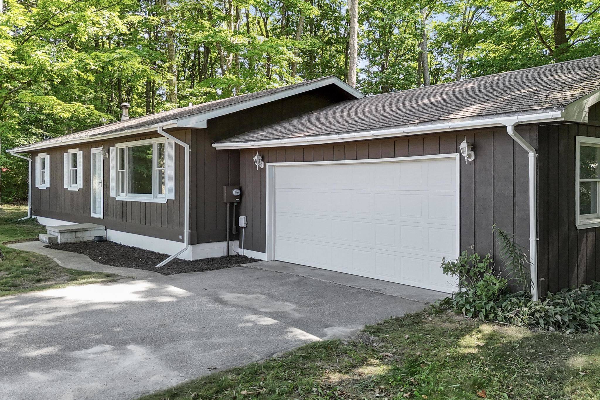 Traverse City, MI 49684,5674 Goodrick Road