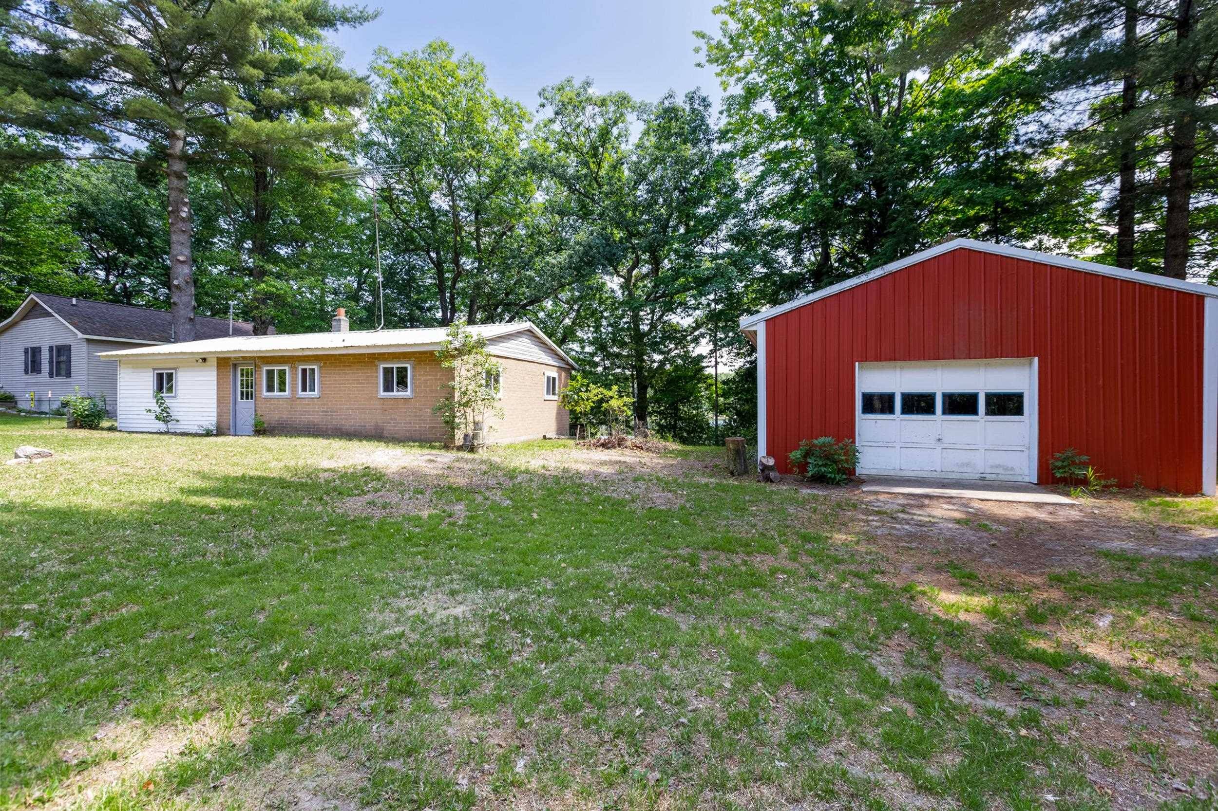 Fife Lake, MI 49633-9100,6140 SW Ginafred Shore Drive
