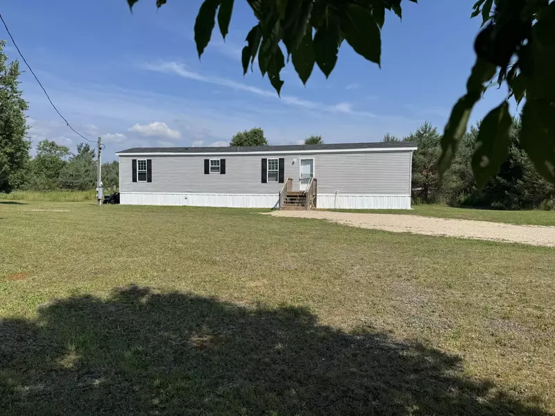 12588 Moorestown Road, Fife Lake, MI 49633