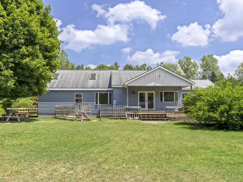 1200 S Pioneer Road, Beulah, MI 49617-9765
