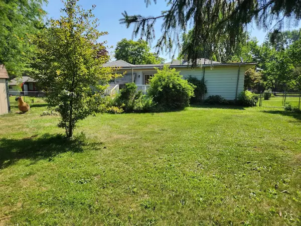 Standish, MI 48703,212 S Grove