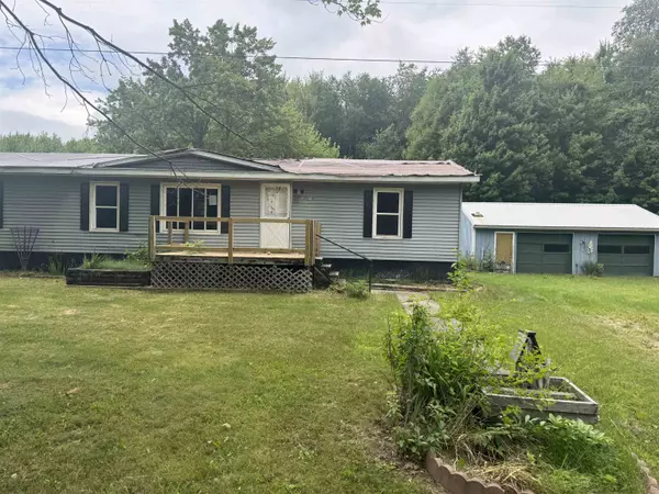 4564 W Bawkey Road, Farwell, MI 48622