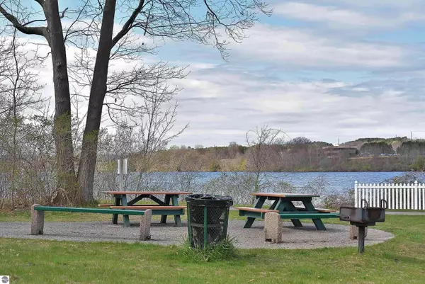 Traverse City, MI 49686,1491 Kent Street