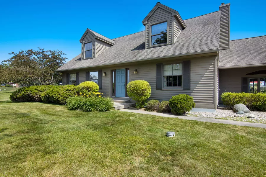 10404 Warren Drive, Traverse City, MI 49686