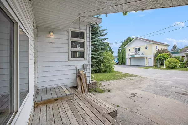 Beulah, MI 49617,7424 Third Street