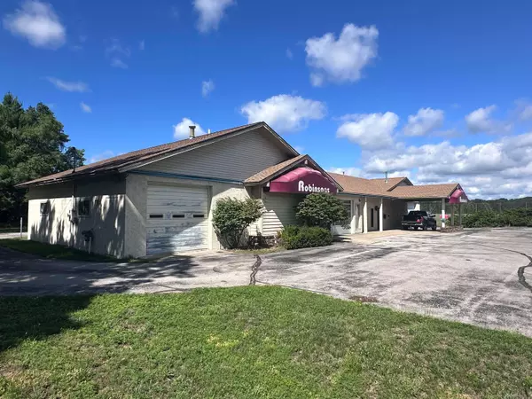 Traverse City, MI 49686,880 W South Airport Road