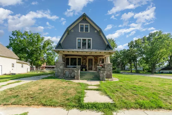 Alma, MI 48801,123 W End Street