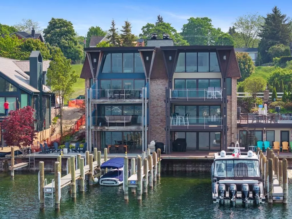 Charlevoix, MI 49720,111B Belvedere Avenue