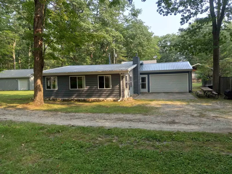 5337 E 11th Street, Au Gres, MI 48703