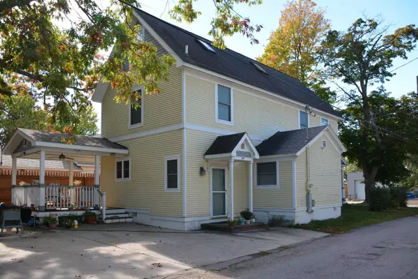 Traverse City, MI 49686,417 Barlow Street