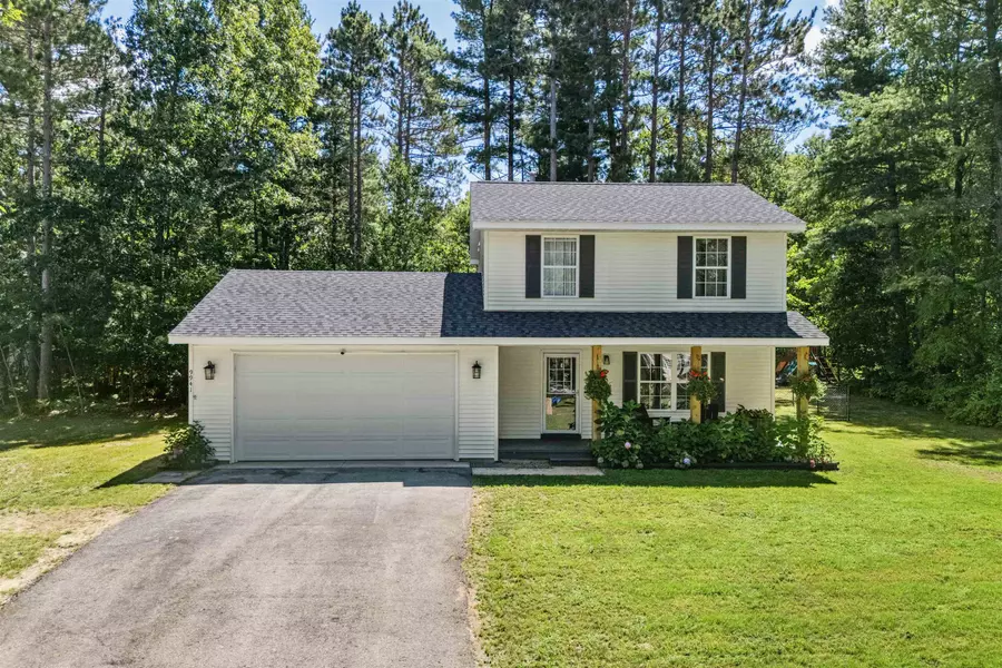 9941 Bur Oak, Interlochen, MI 49643