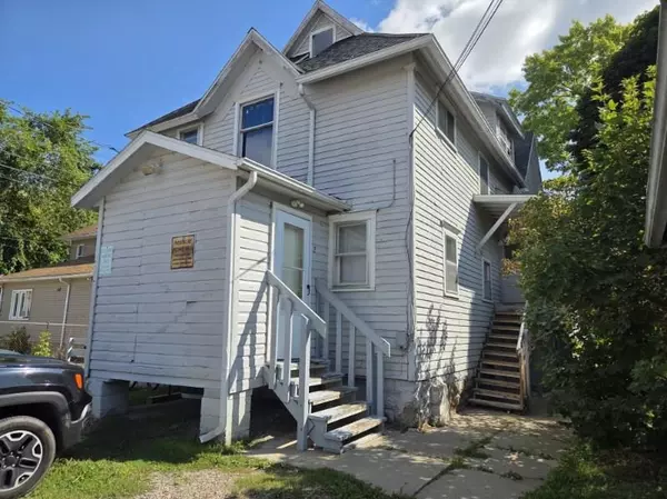 Mount Pleasant, MI 48858,1004 S University