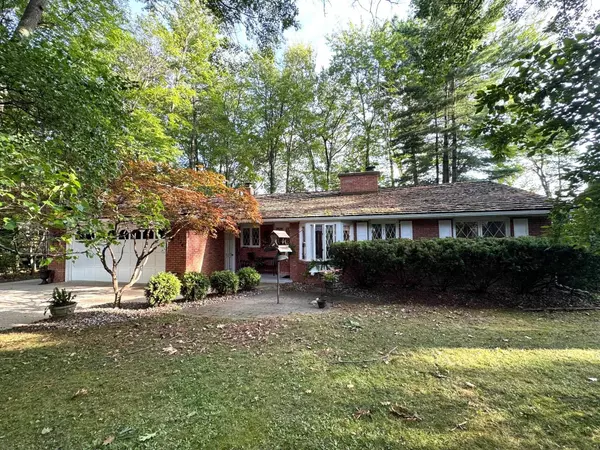324 Powderhorn Drive, Houghton Lake, MI 48629