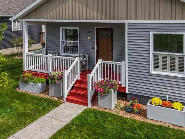 Traverse City, MI 49696,892 Sienna Street