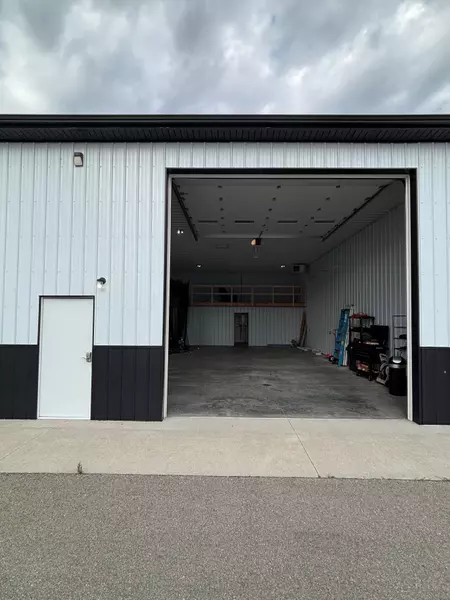 4220 Eagles Fly North Trail, Traverse City, MI 49685