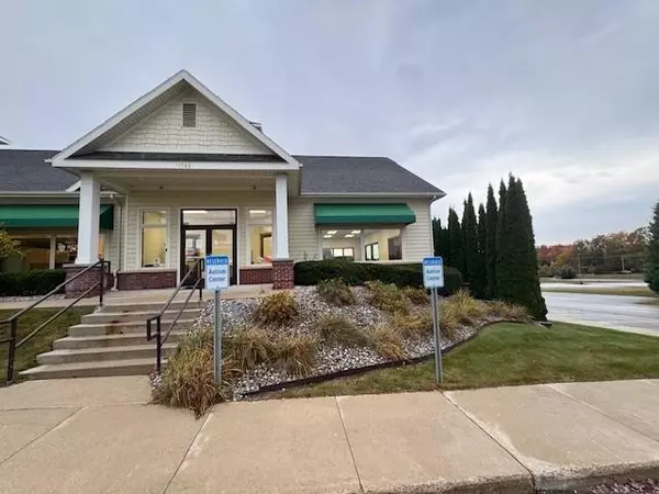 1363 Douglas Drive, Traverse City, MI 49696