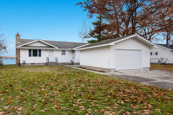 Beulah, MI 49617,6522 Bixler Road