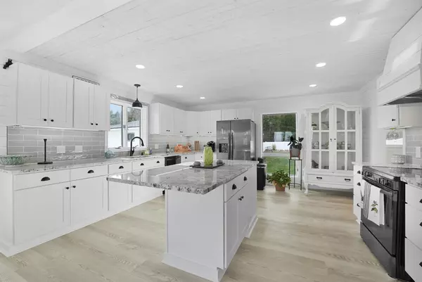 Suttons Bay, MI 49682,750 N Dumas Road