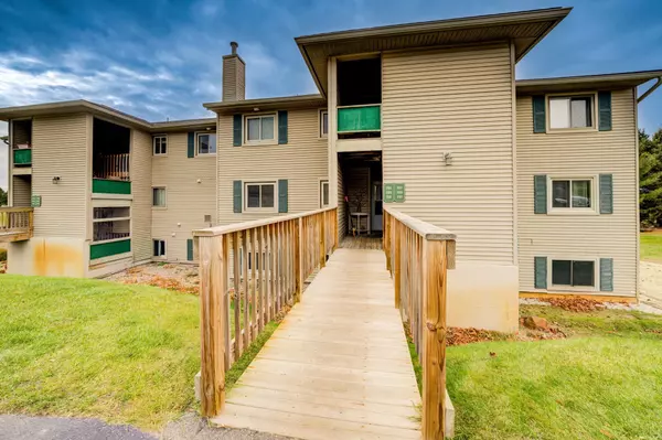 Traverse City, MI 49685,2611 Green Meadows Drive