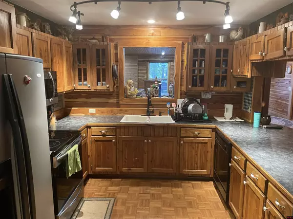 Yellville, AR 72687,261 MC 6025