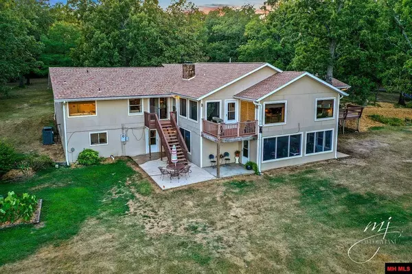 Mountain Home, AR 72653,392 BRUNSON LANE