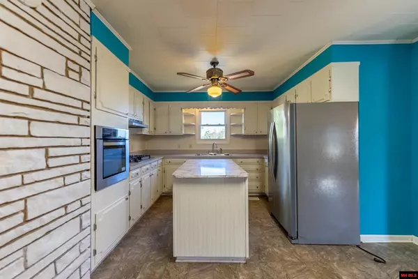 Hardy, AR 72542,567 NEW HOPE ROAD