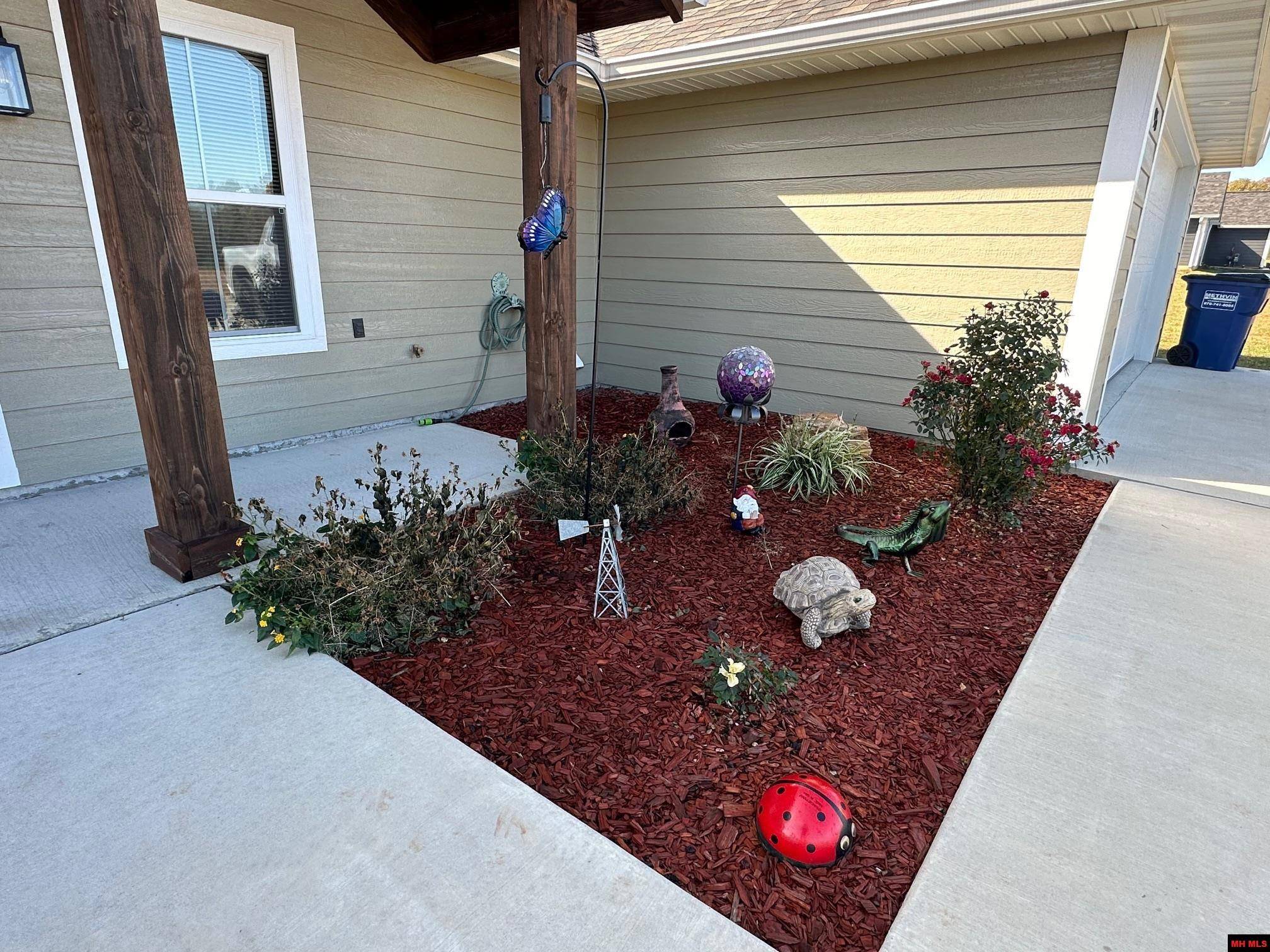 Flippin, AR 72634,95 LYDIA LANE