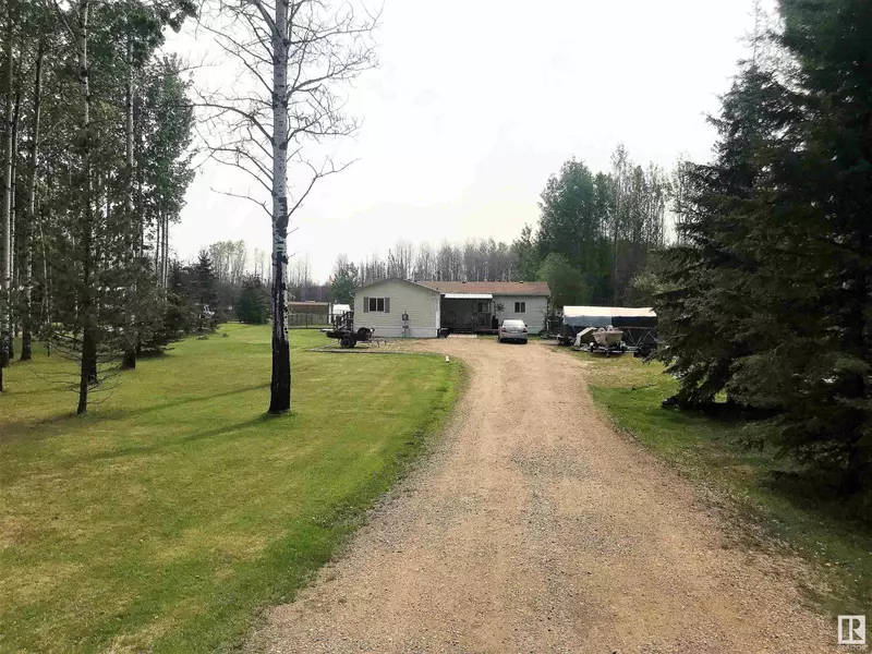 #37 9002 Hwy 16, Rural Yellowhead, AB T0E 2M0