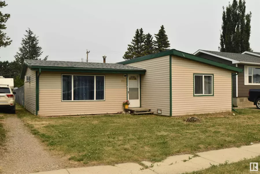 5034 45 AV, St. Paul Town, AB T0A 3A4