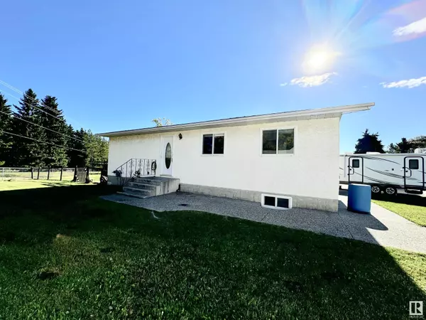 4902 Mackenzie AV, Drayton Valley, AB T7A 1A4