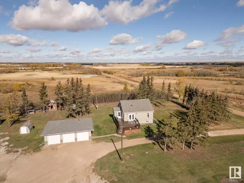 531042 Rge RD 162, Rural Lamont County, AB T9C 1R3