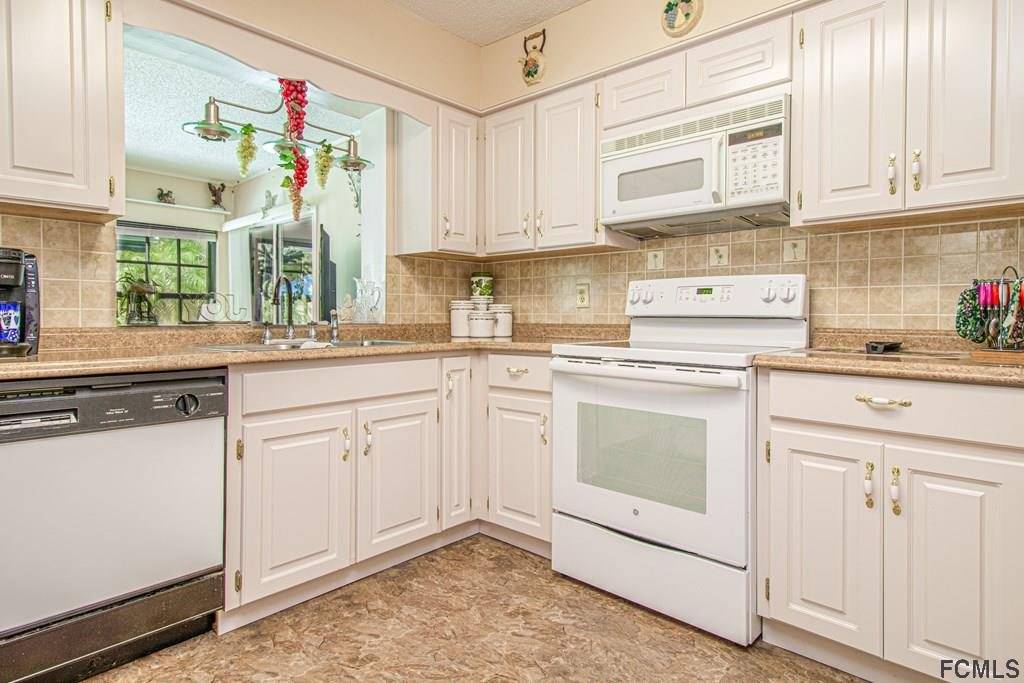 Palm Coast, FL 32164,17 Parkview Drive