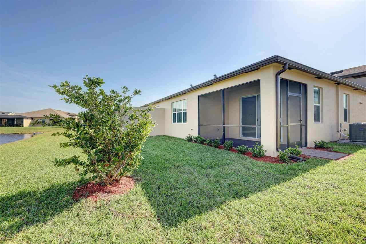 12825 SW Lake Fern Circle, Undetermined-out Of Area, FL 34987