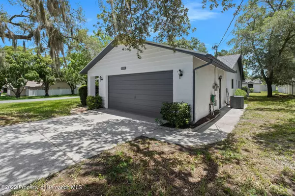 Spring Hill, FL 34609,2212 Deborah