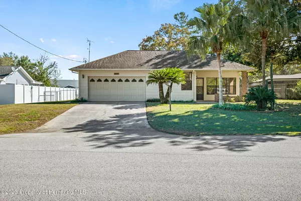 Spring Hill, FL 34606,8458 Beach