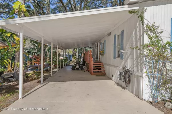 Weeki Wachee, FL 34607,6421 Theresa