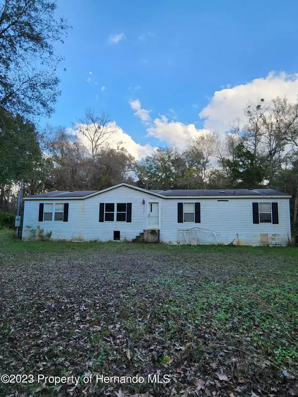 12173 CR 681, Webster, FL 33597