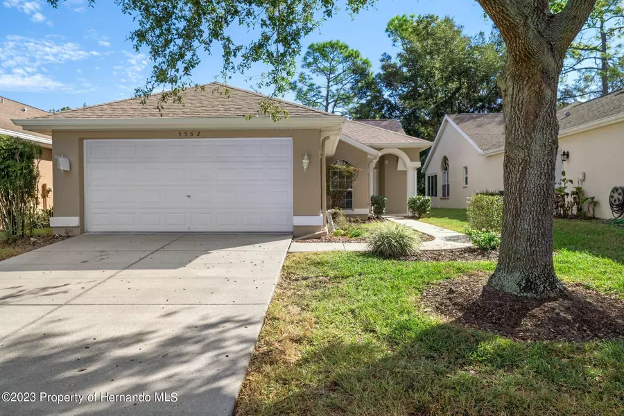 5562 Legend Hills, Spring Hill, FL 34609