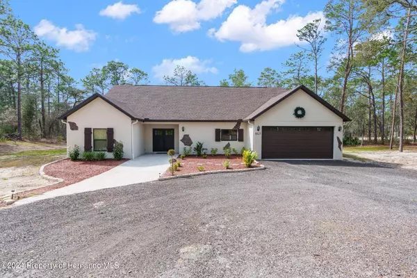 Weeki Wachee, FL 34613,8825 Clarita