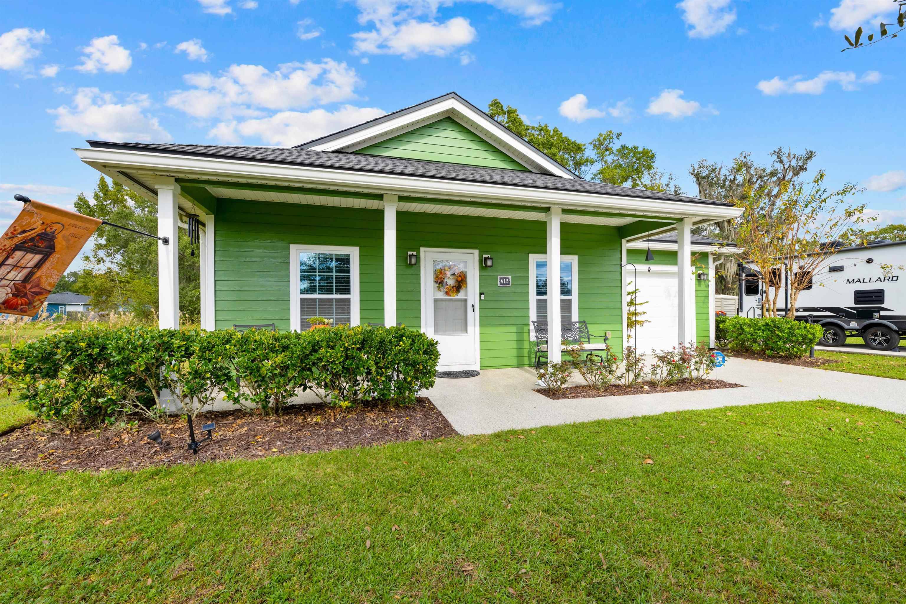 415 N Carolina Ave, Hastings, FL 32145