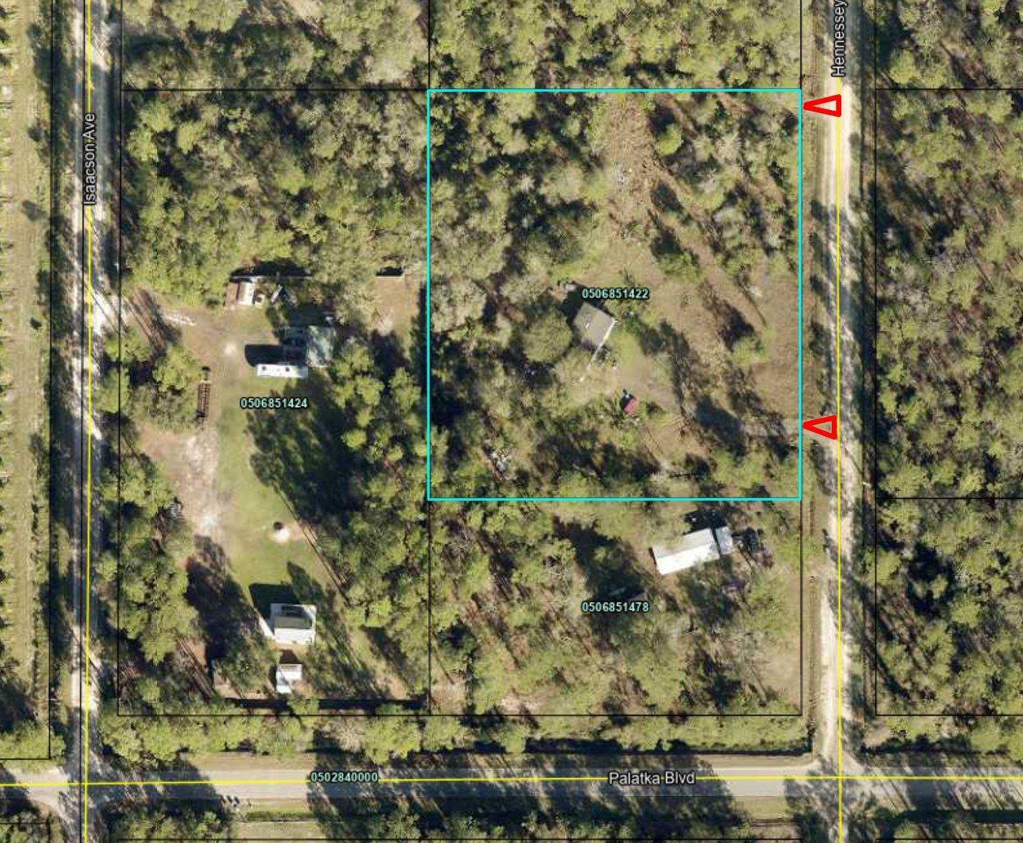 10555 Hennessey Ave, Hastings, FL 32145
