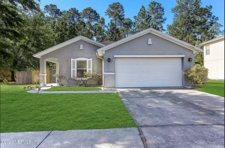 11650 N Brian Lakes Dr, Jacksonville, FL 32221