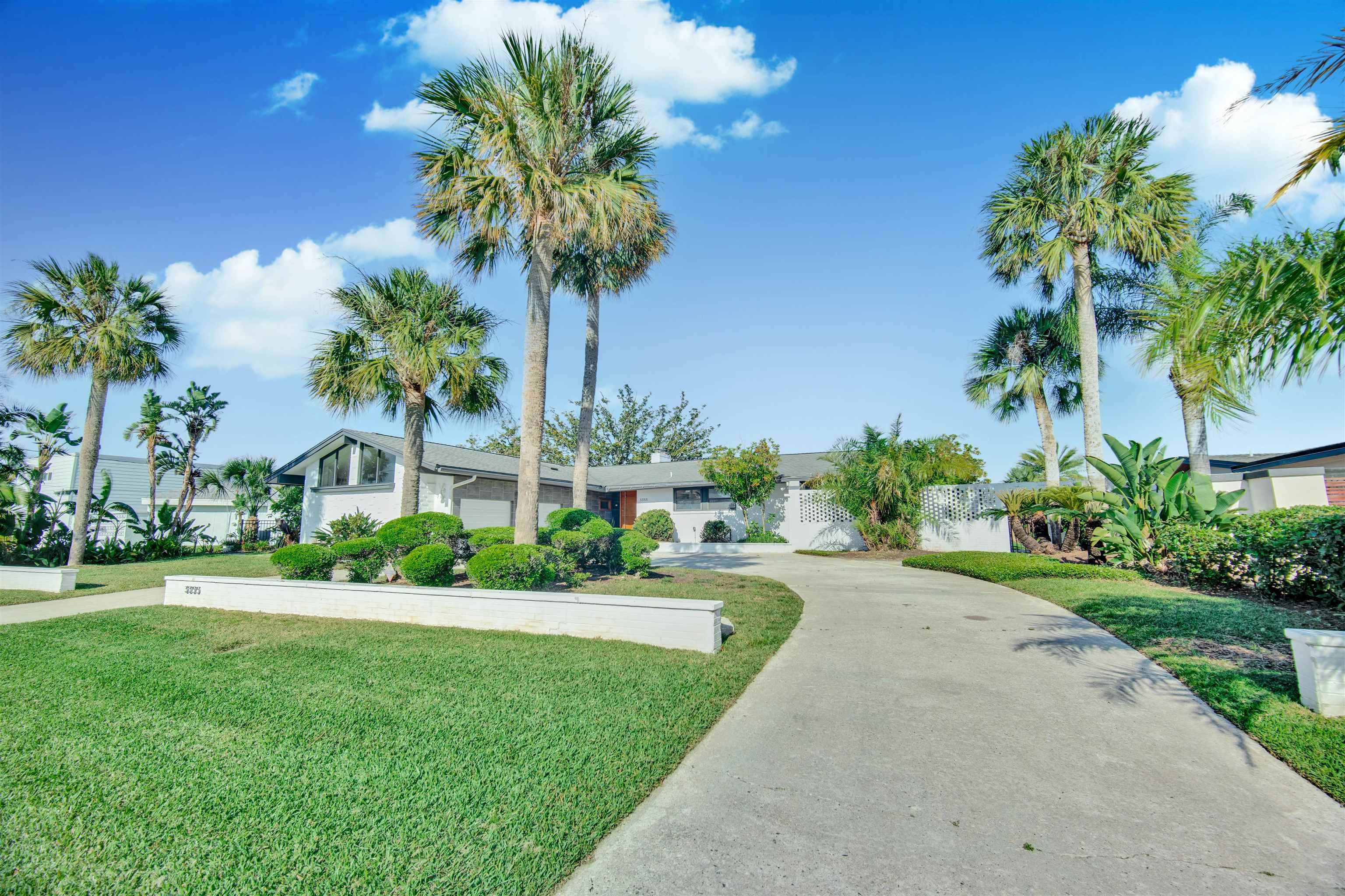 3355 Silver Palm Dr, Jacksonville, FL 32250
