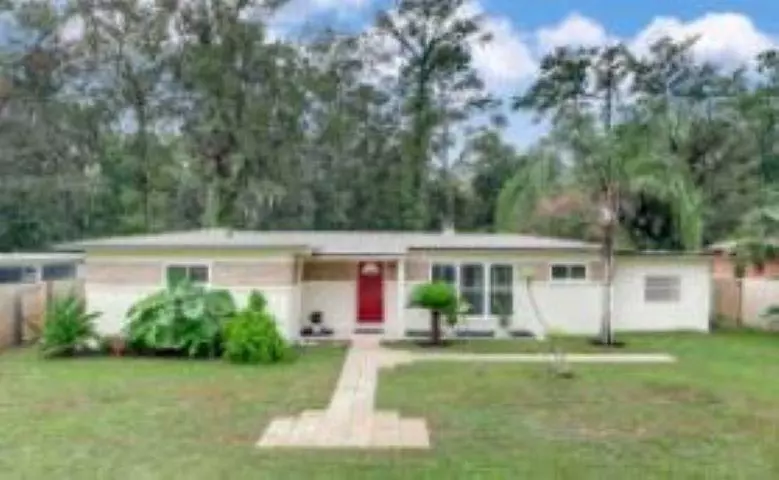 8721 Ricardo Ln, Jacksonville, FL 32216