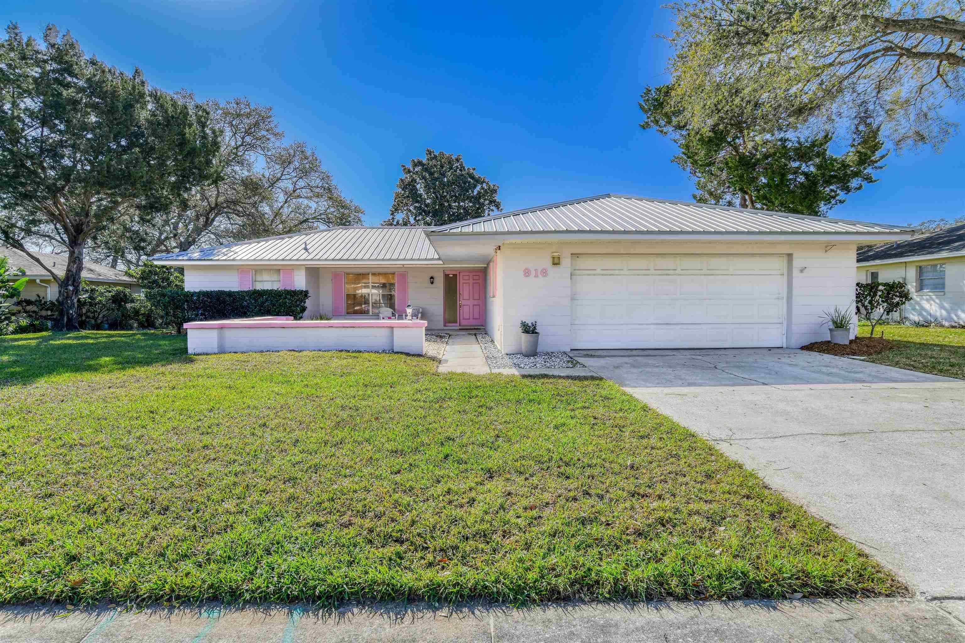 916 Alcala DR, St Augustine, FL 32086